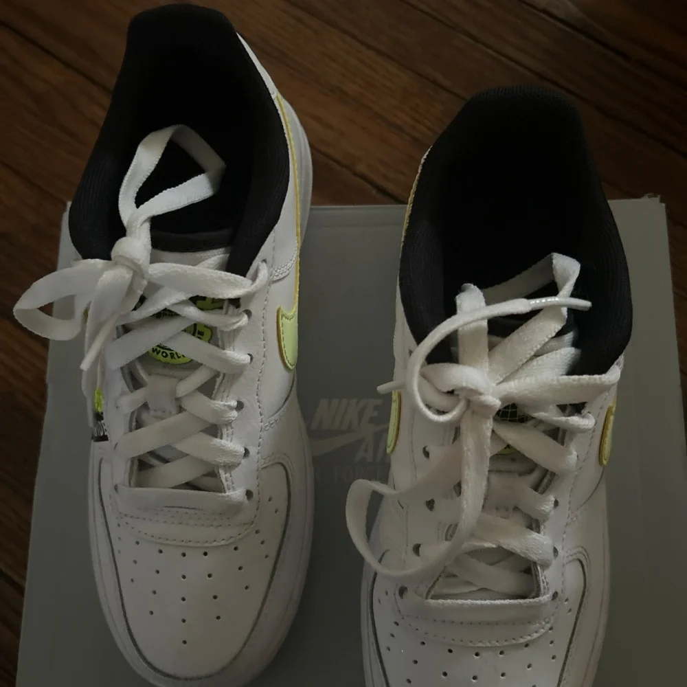 Nike Air Force 1 Low GS - Picture 5 of 7